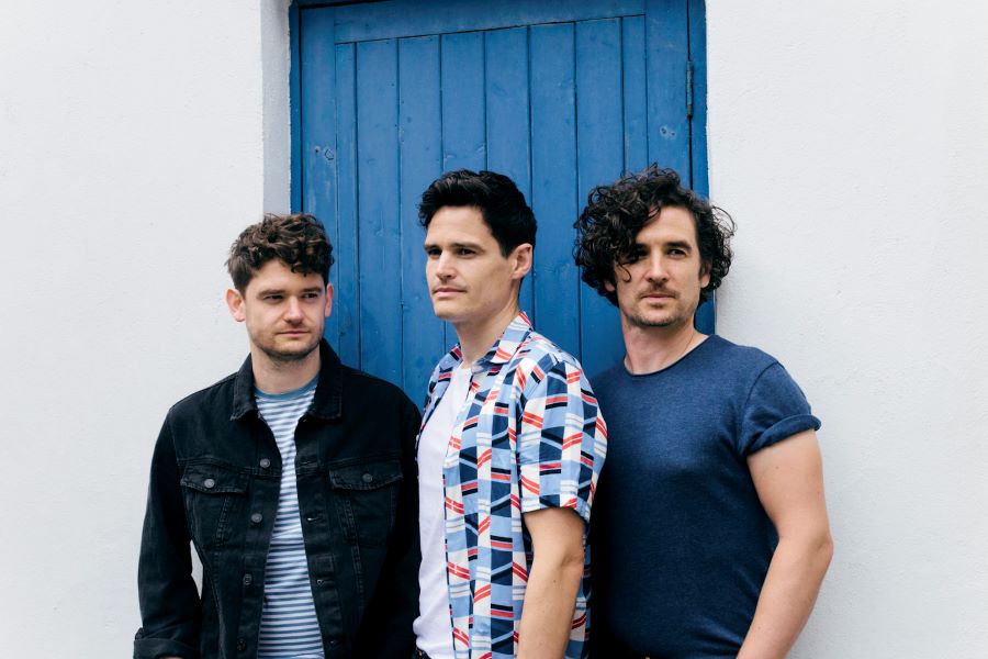 true_tides_band_picture